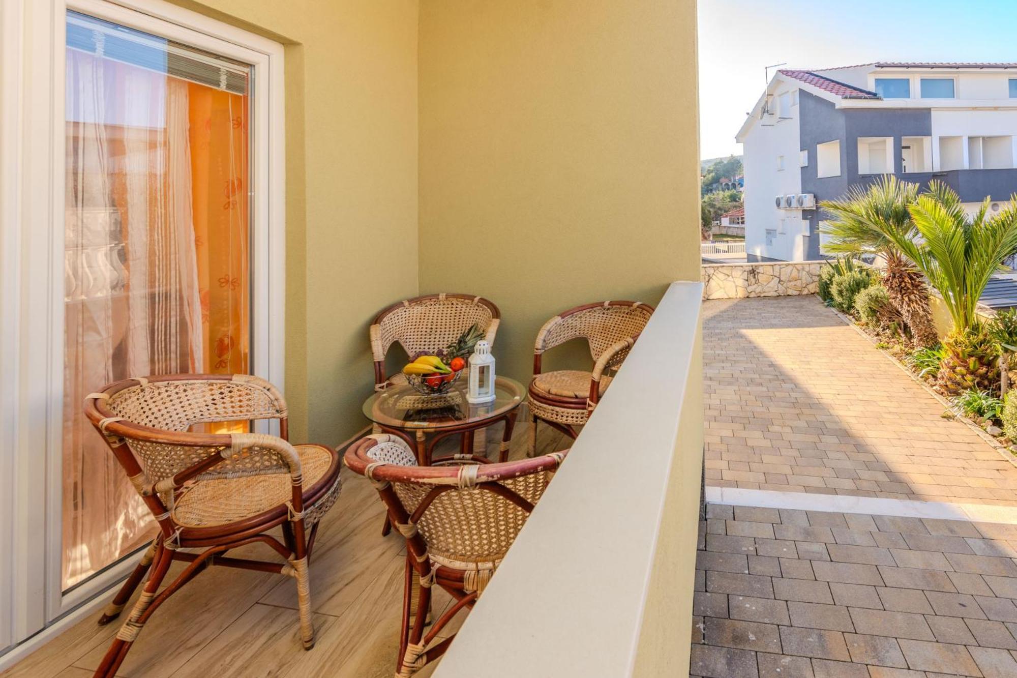 Apartments By The Sea Vir - Lozice, Vir - 18593 Exterior photo